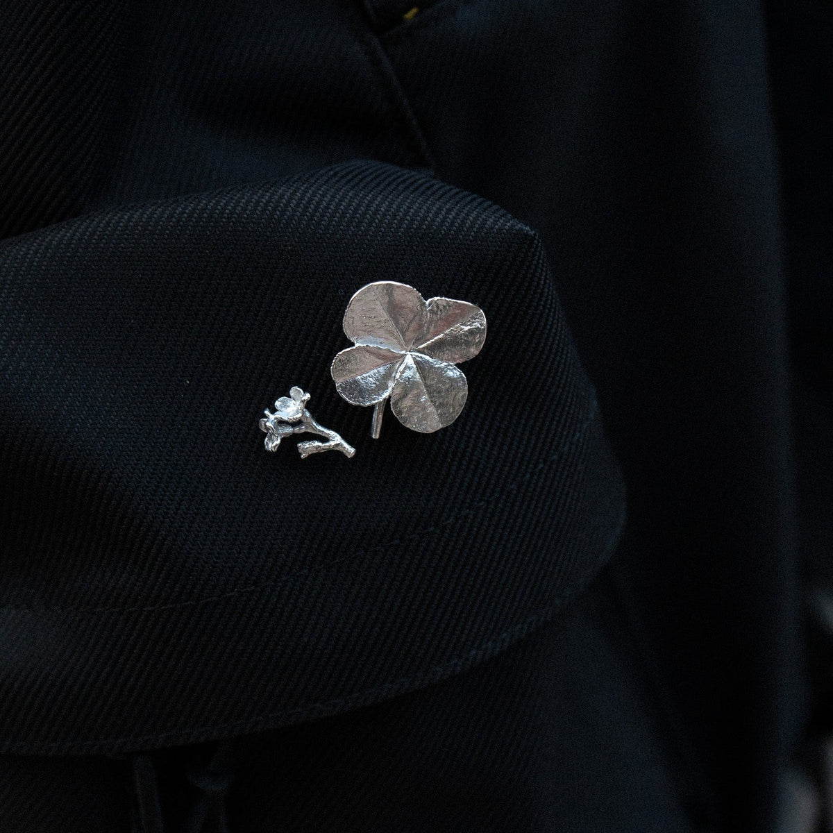 Forglemmigei blomst, pin sølv