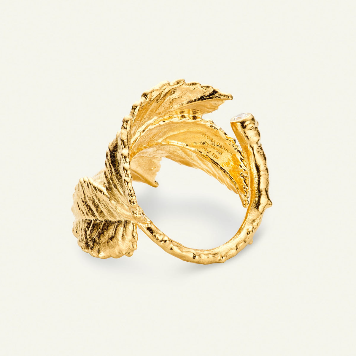 Roseblad statement ring med diamant, forgylt
