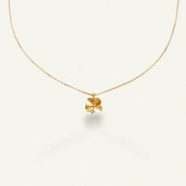 Firkløver halskjede med anheng forgylt med justerbar kjede