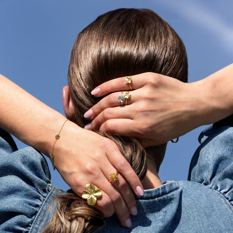 Firkløver Statement ring forgylt